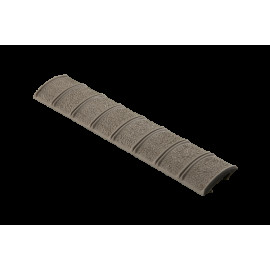 MAG012-FDE Покрышка на планку Picatinny 1913 Magpul XT песочная